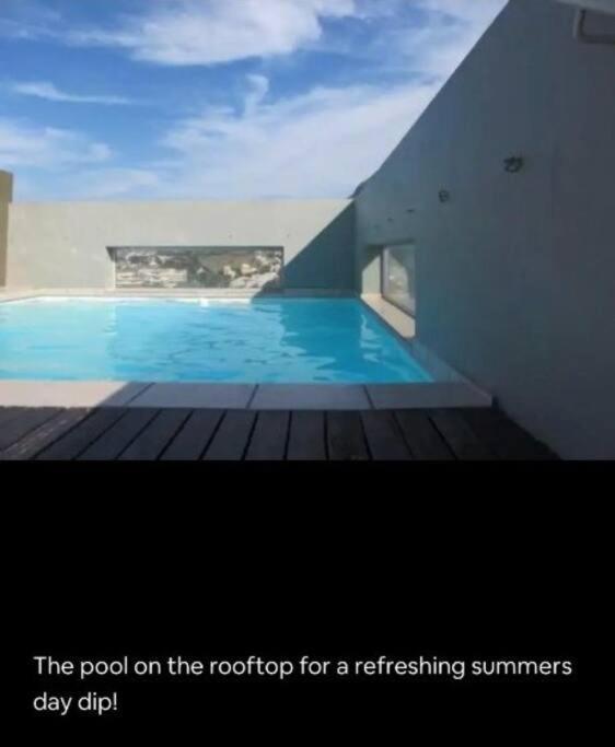 Modern, Trendy And Comfortable 2 Bedroom In *